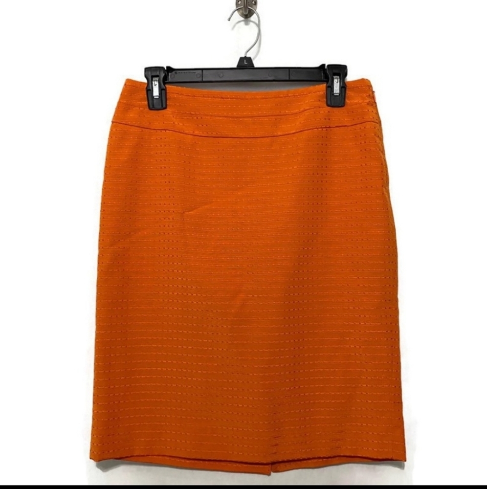 The Limited pencil skirt size 2 orange 🍊
